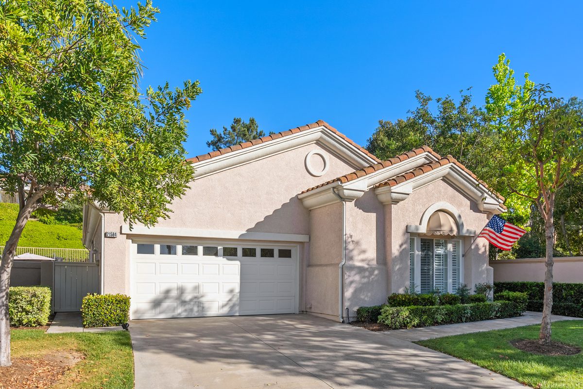 21584 Marana front exterior